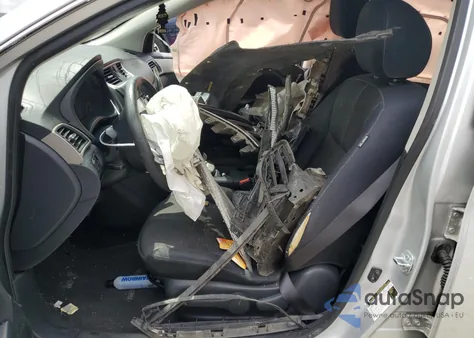 2015 Nissan Sentra S z USA, uszkodzony, nr VIN 3N1AB7AP5FY251830